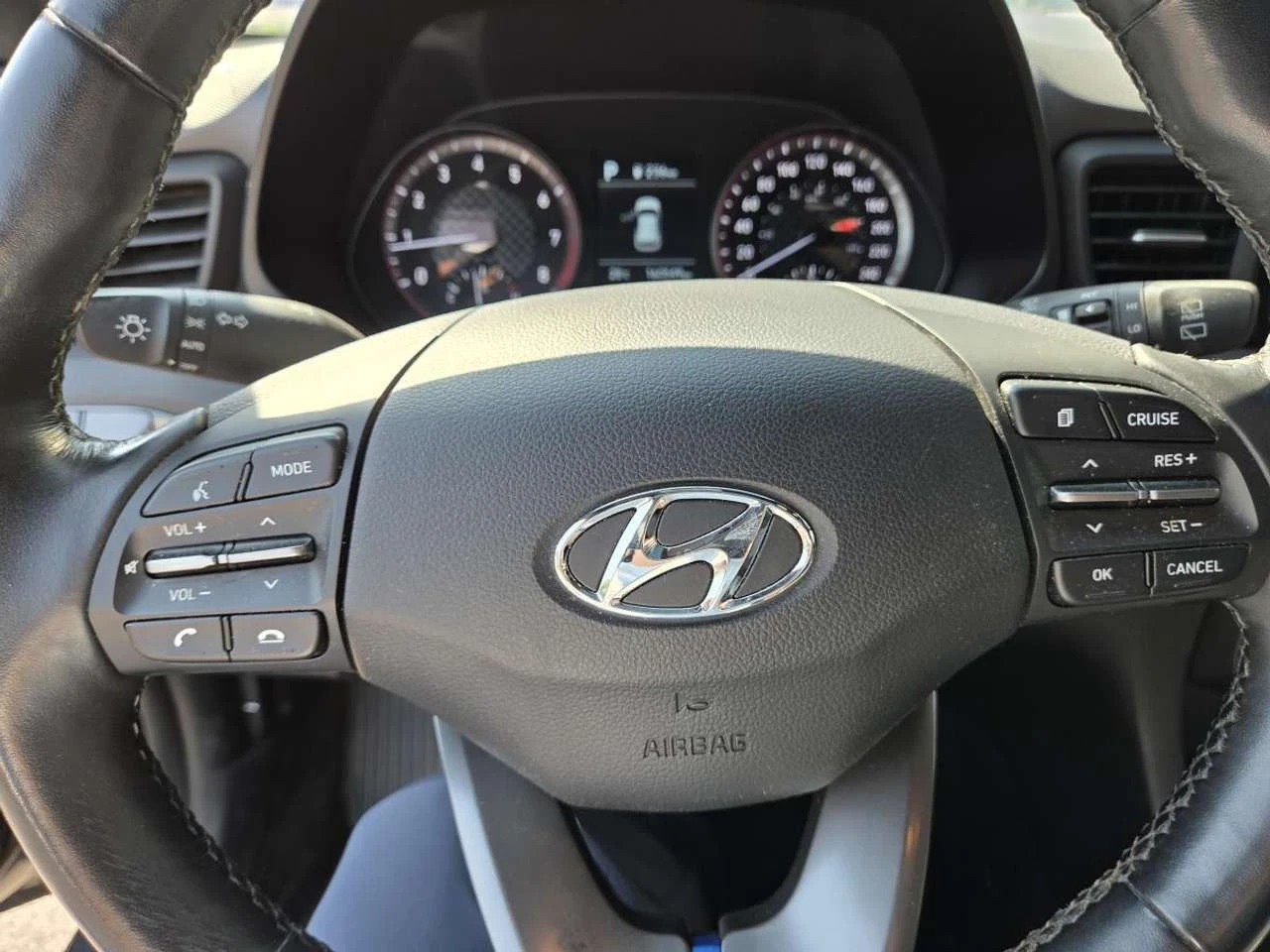 Hyundai Veloster  Luxury BA | Mobile.bg � ����������� 15