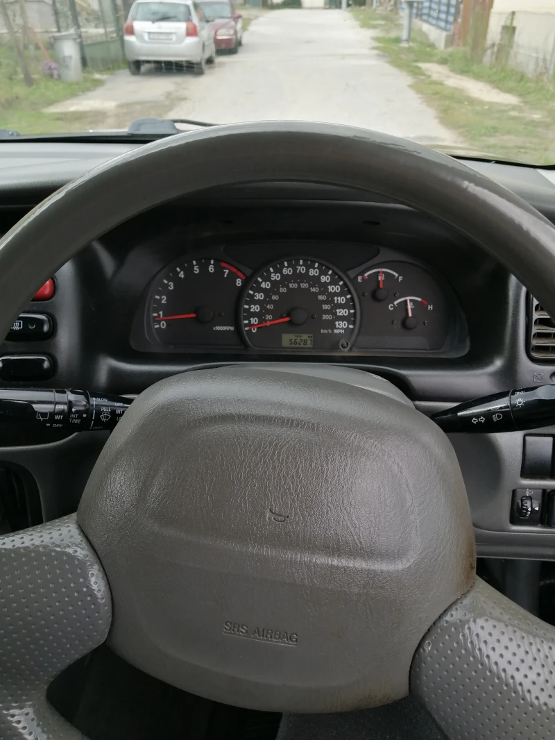 Suzuki Grand vitara 2.0, снимка 5 - Автомобили и джипове - 48962700