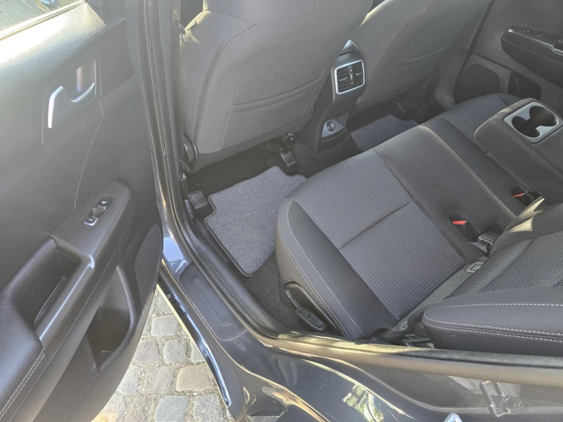 Kia Sportage 1, 6 4Х4 ШВЕЙЦАРИЯ, снимка 5 - Автомобили и джипове - 51600779