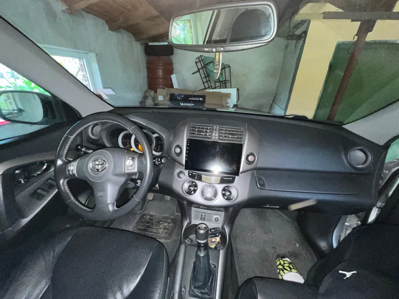 Toyota Rav4 2200, снимка 6 - Автомобили и джипове - 52350029