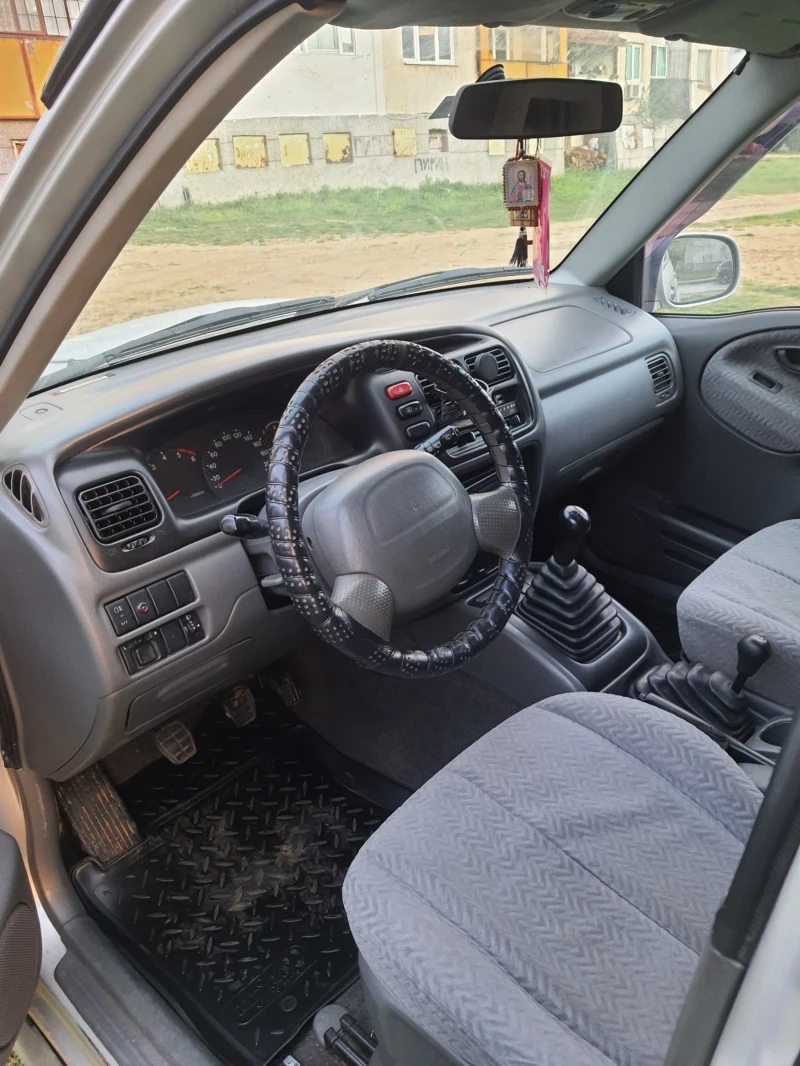 Suzuki Grand vitara 1997 , снимка 11 - Автомобили и джипове - 52841210