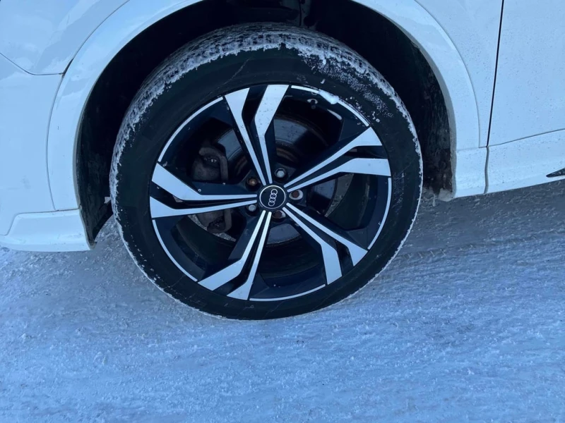 Audi Q3 * Technik * CARFAX * БЕЗ ПЪРВОНАЧАЛНА ВНОСКА, снимка 7 - Автомобили и джипове - 53172924