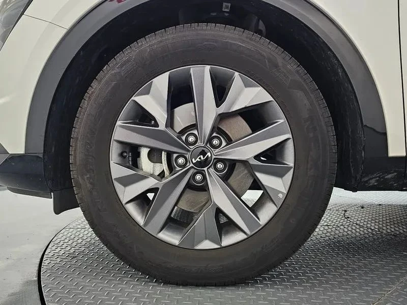 Kia Sportage, снимка 5 - Автомобили и джипове - 56731852