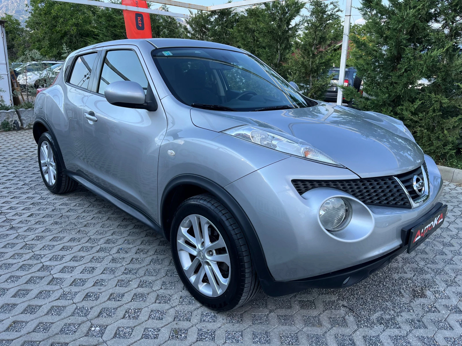 Nissan Juke 1.6i-117кс= АВТОМАТ= 113хил.км= АВТОПИЛОТ= КЛИМАТР - изображение 2