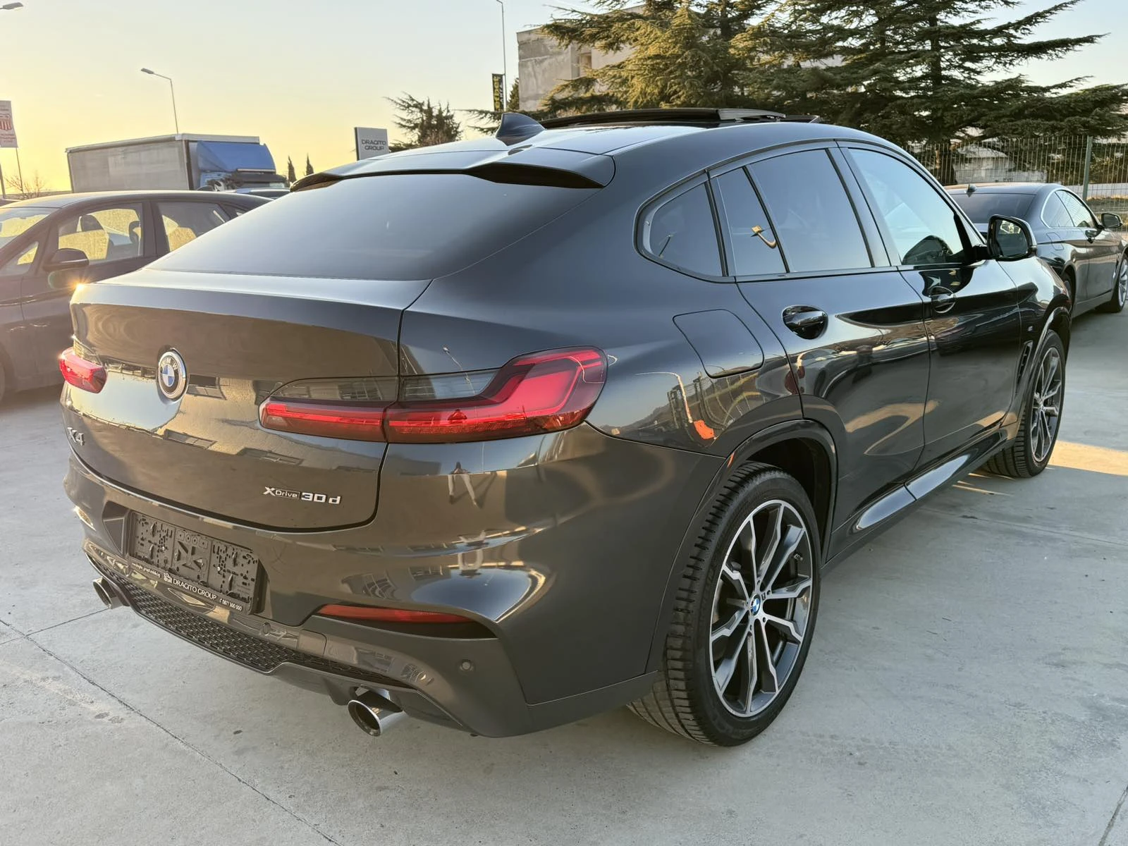 BMW X4 d* 265ps* Xdrive* M-paket* Dist* Pano* LED* Keyles - изображение 5