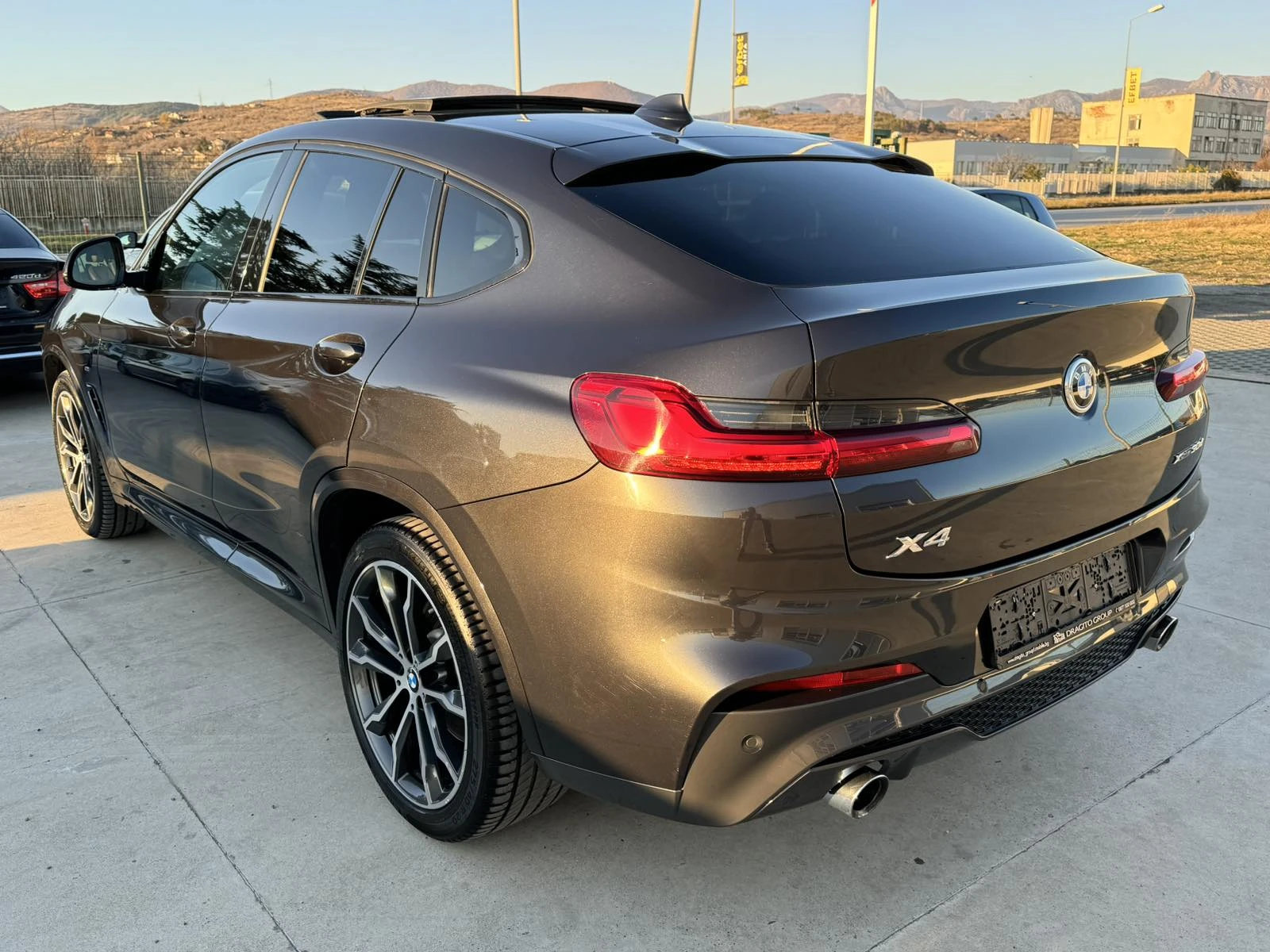 BMW X4 d* 265ps* Xdrive* M-paket* Dist* Pano* LED* Keyles - изображение 3