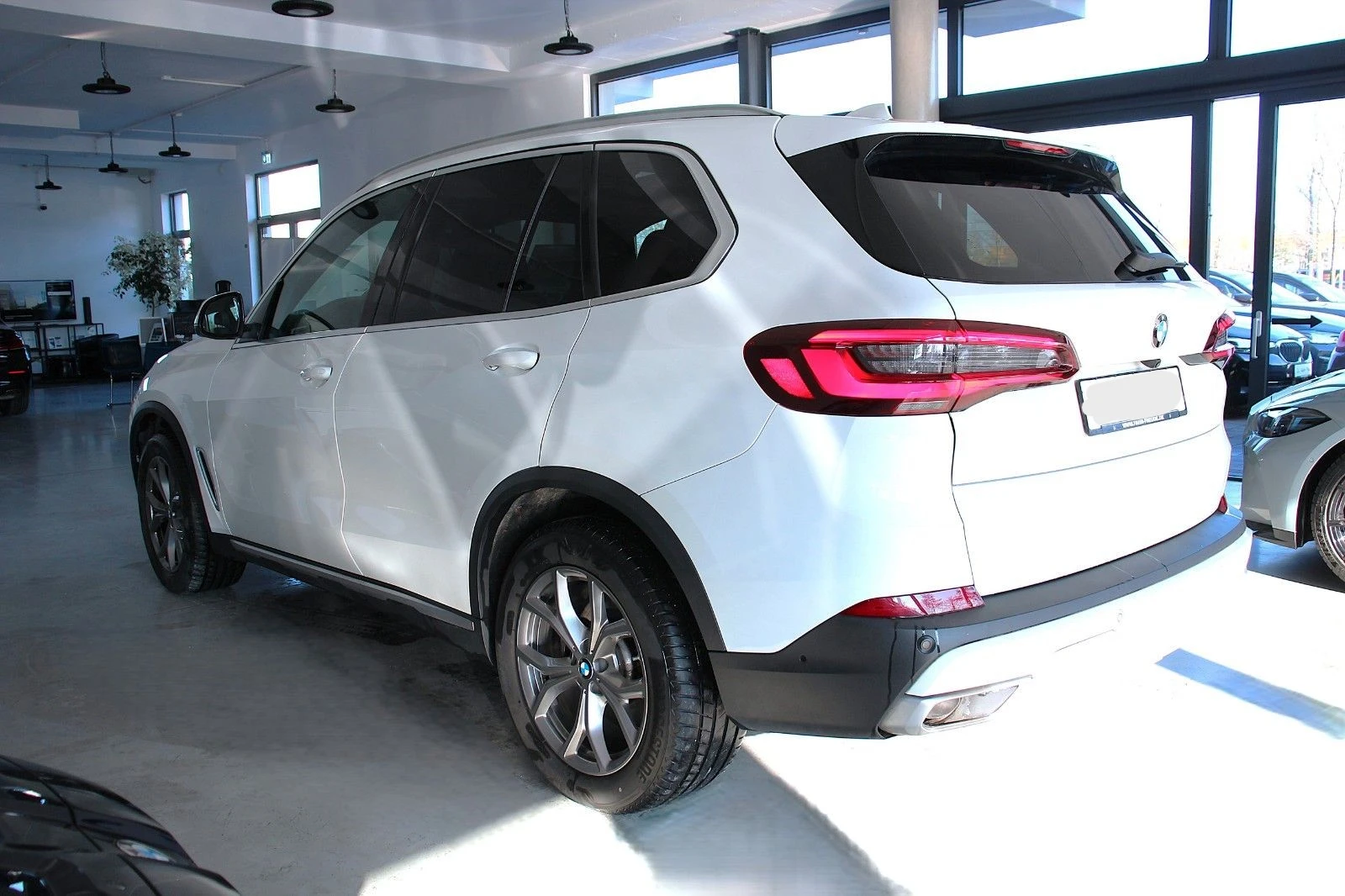 BMW X5 xDrive 40d xLine Laser - изображение 4