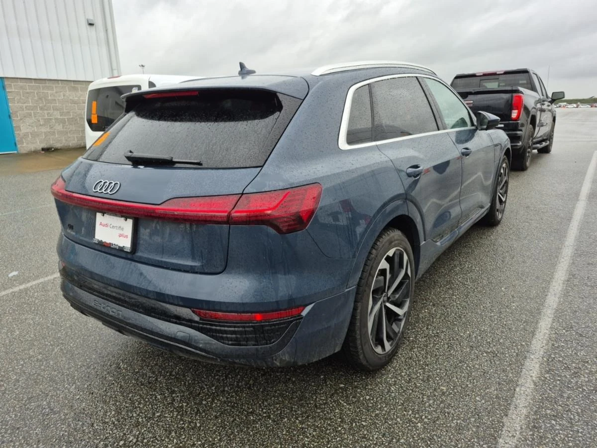 Audi Q8 E-TRON QUATTRO CARFAX АВТО КРЕДИТ - изображение 4