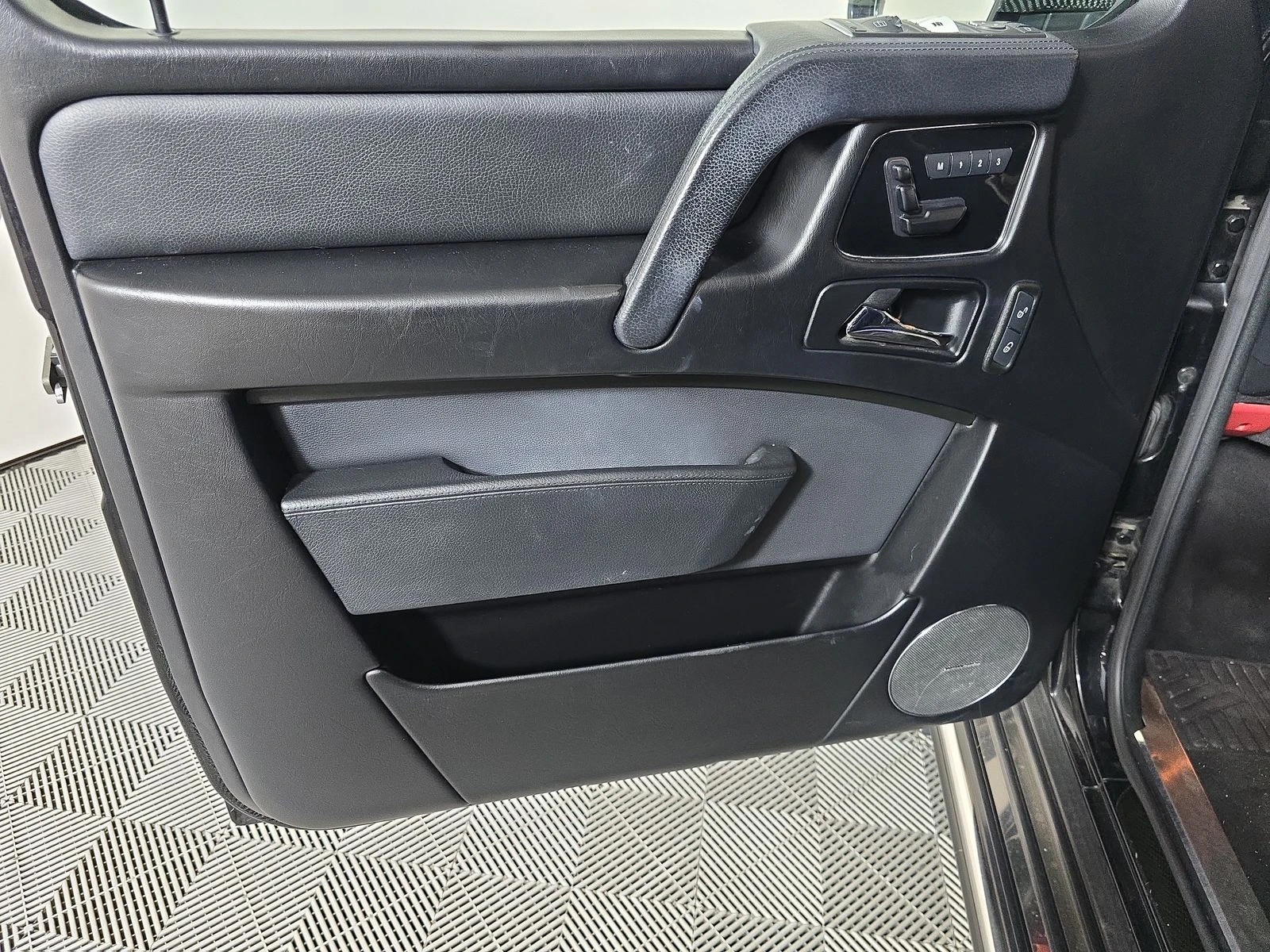 Mercedes-Benz G 500 ПОДГРЕВ/ОБДУХВАНЕ/ПАМЕТ/КАМЕРА/DESIGNO САЛОН - изображение 7