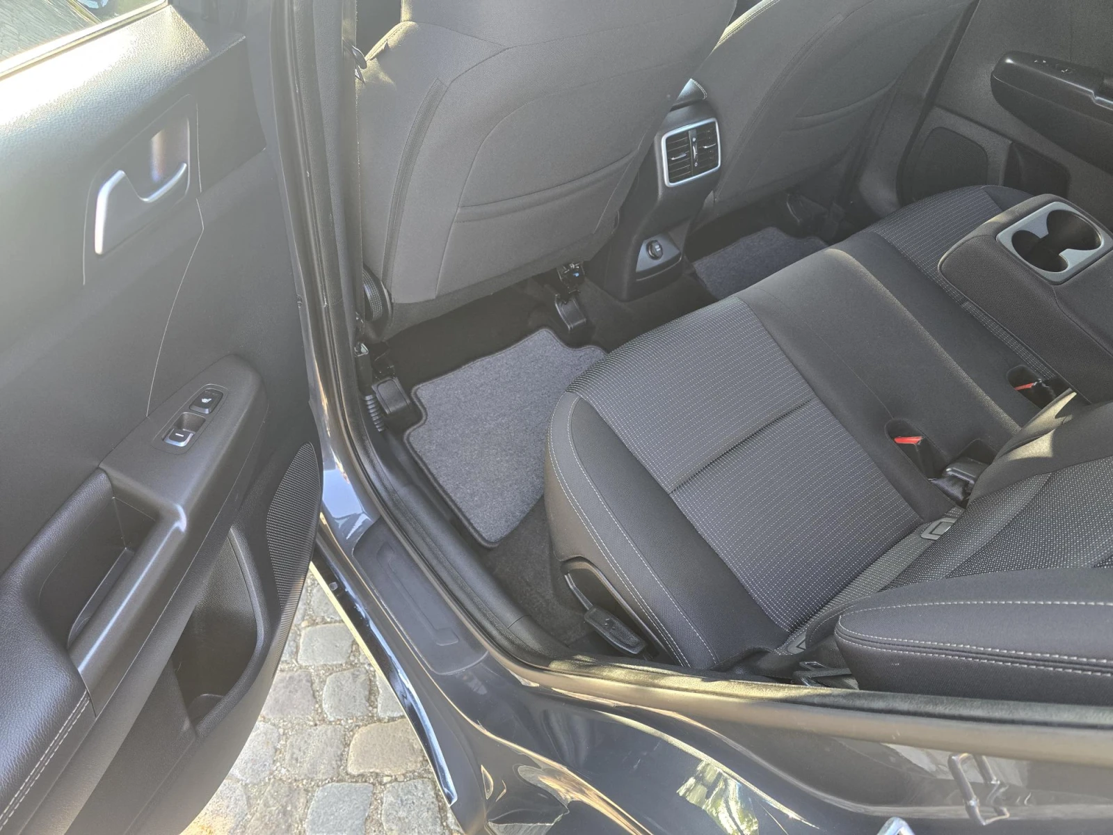 Kia Sportage 1, 6 4Х4 ШВЕЙЦАРИЯ - изображение 5