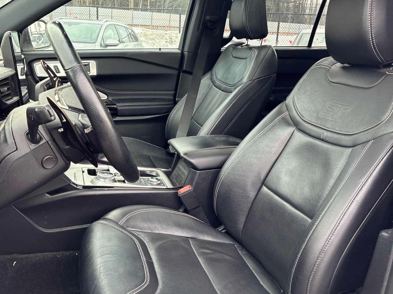 Ford Explorer ST  CARFAX, снимка 14 - Автомобили и джипове - 53825755