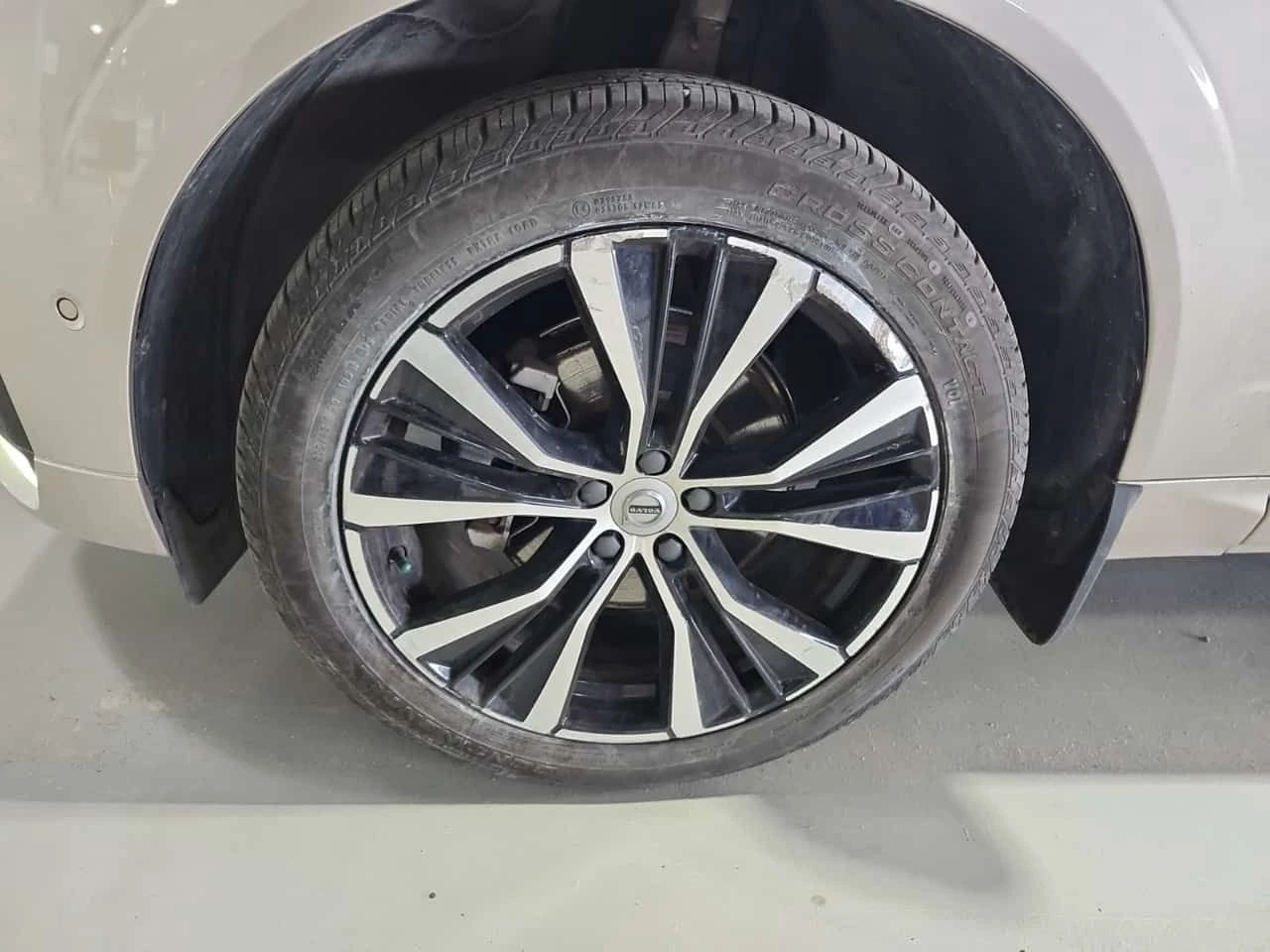 Volvo XC60 PLUS DARK THEME| MEMORY| PANO| 2 �����|  | Mobile.bg � ����������� 5