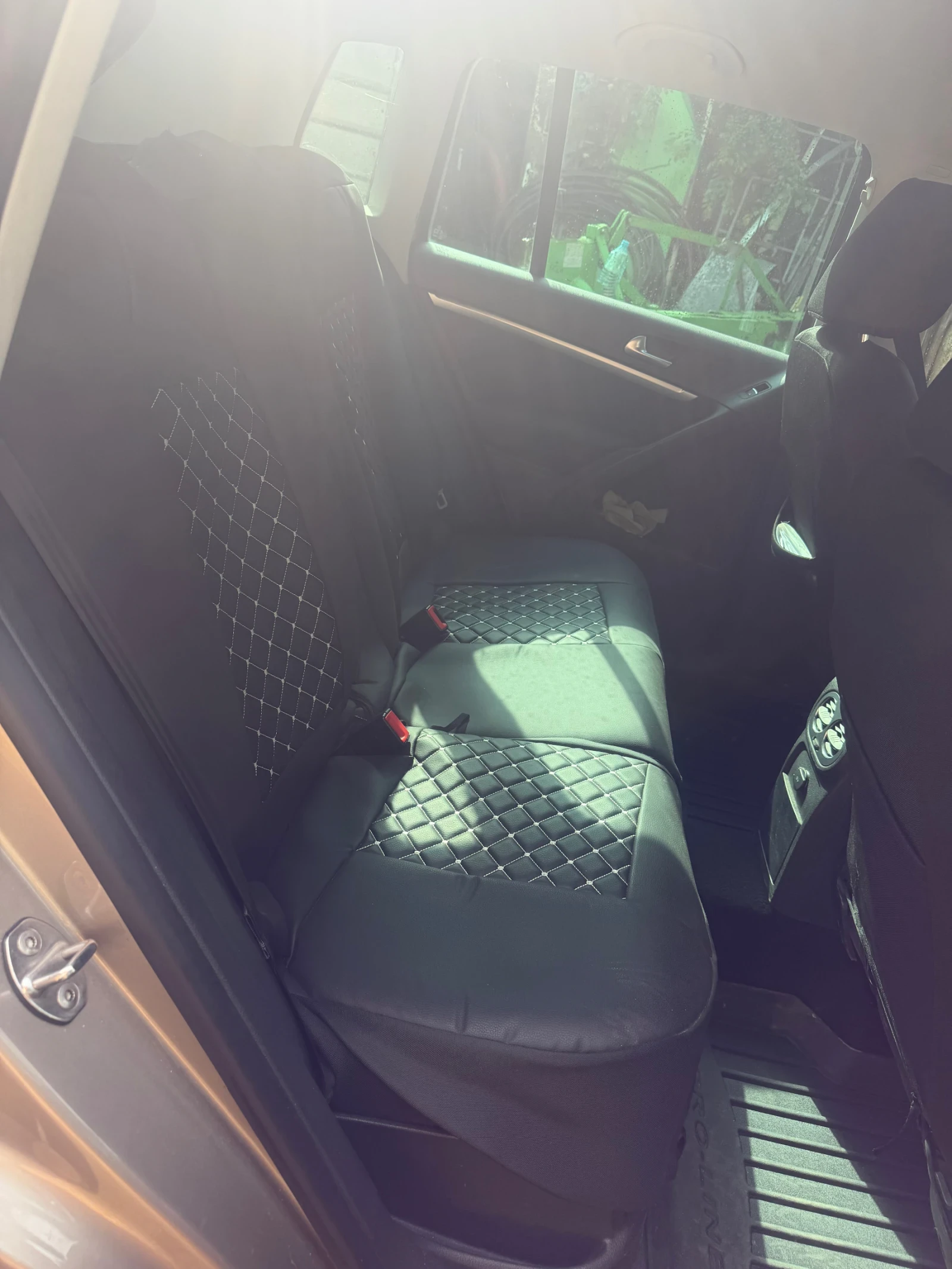 VW Tiguan, снимка 6 - Автомобили и джипове - 54811225