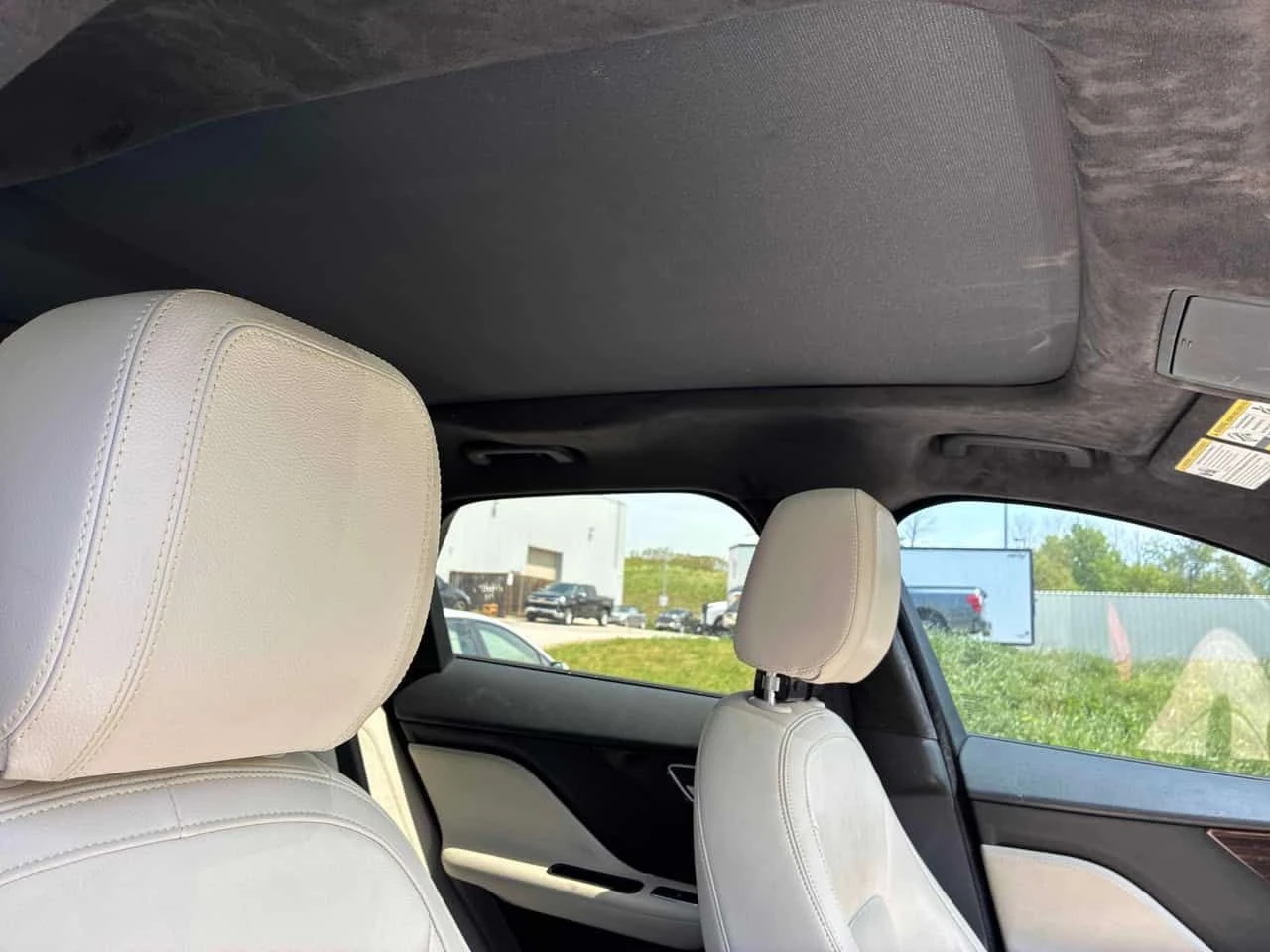 Jaguar F-PACE  | Prestige | DISTRONIC | PANO | ДВА КЛЮЧА , снимка 11 - Автомобили и джипове - 54817560