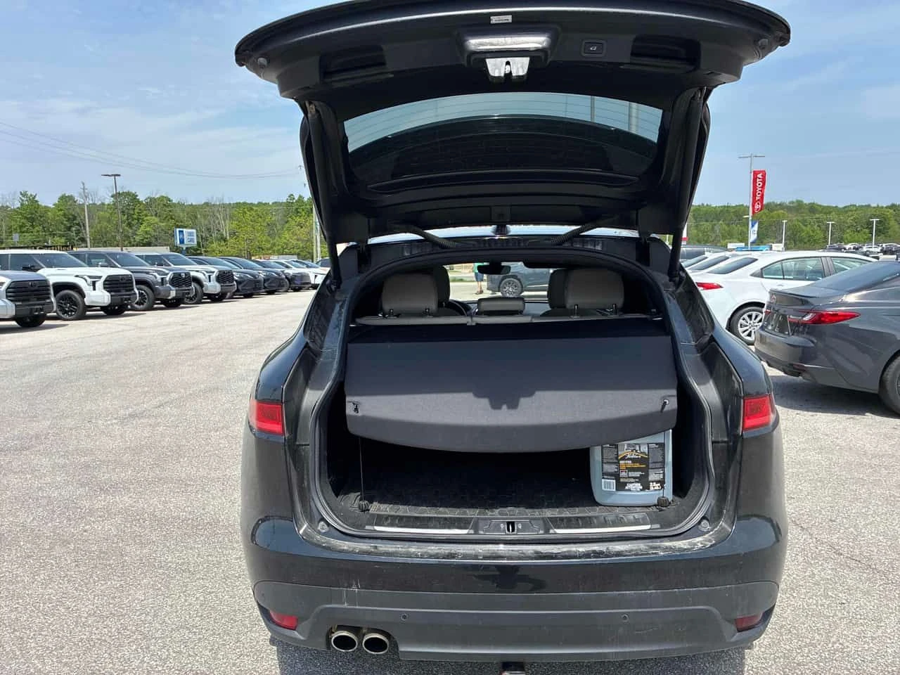 Jaguar F-PACE  | Prestige | DISTRONIC | PANO | ДВА КЛЮЧА , снимка 16 - Автомобили и джипове - 54817560