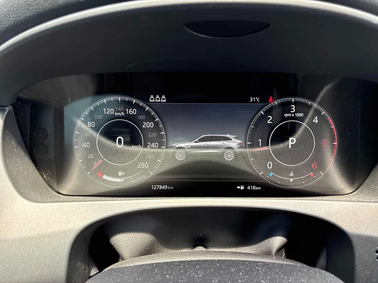 Jaguar F-PACE  | Prestige | DISTRONIC | PANO | ДВА КЛЮЧА , снимка 8 - Автомобили и джипове - 54817560