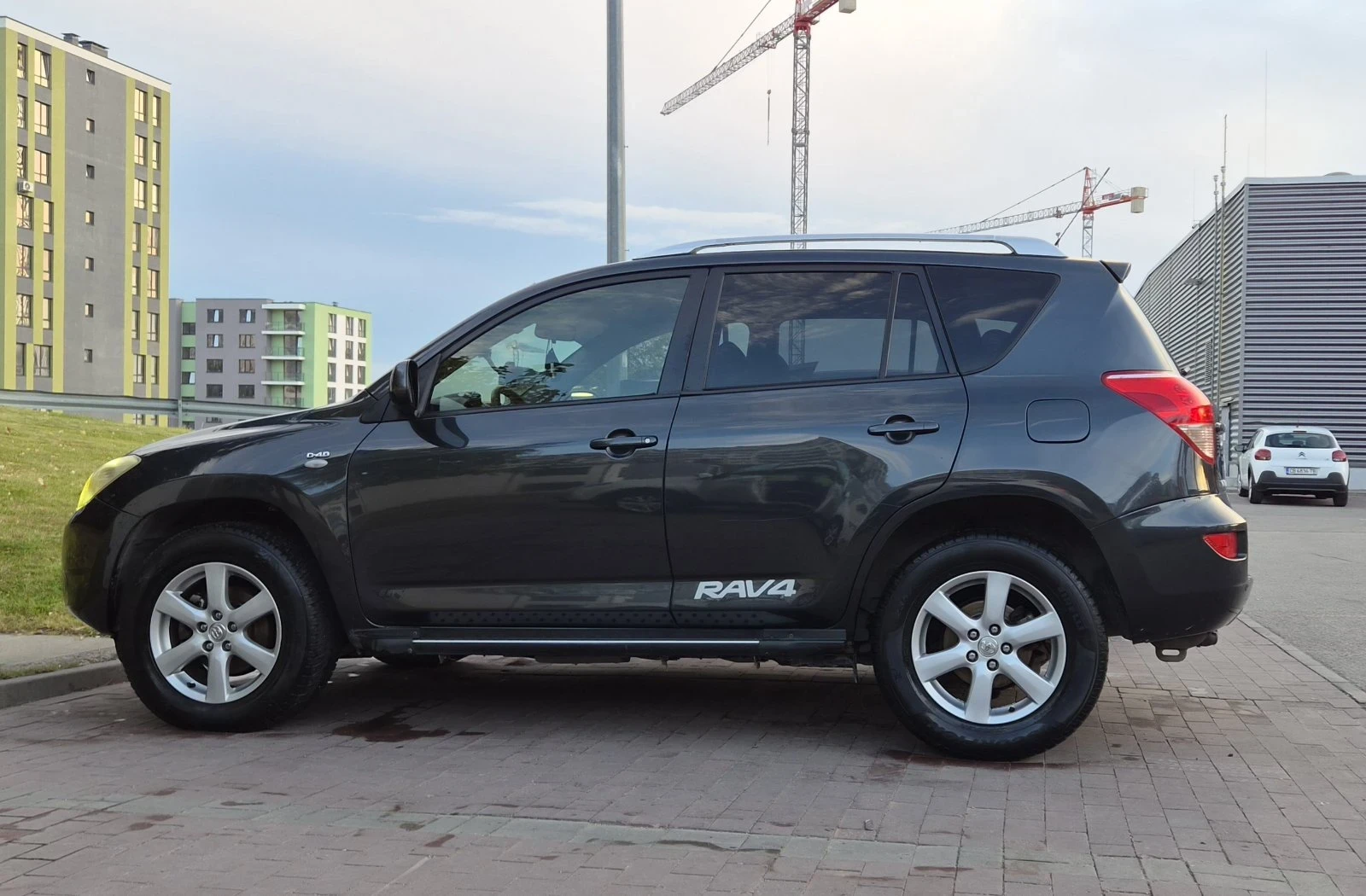 Toyota Rav4, снимка 2 - Автомобили и джипове - 56524917