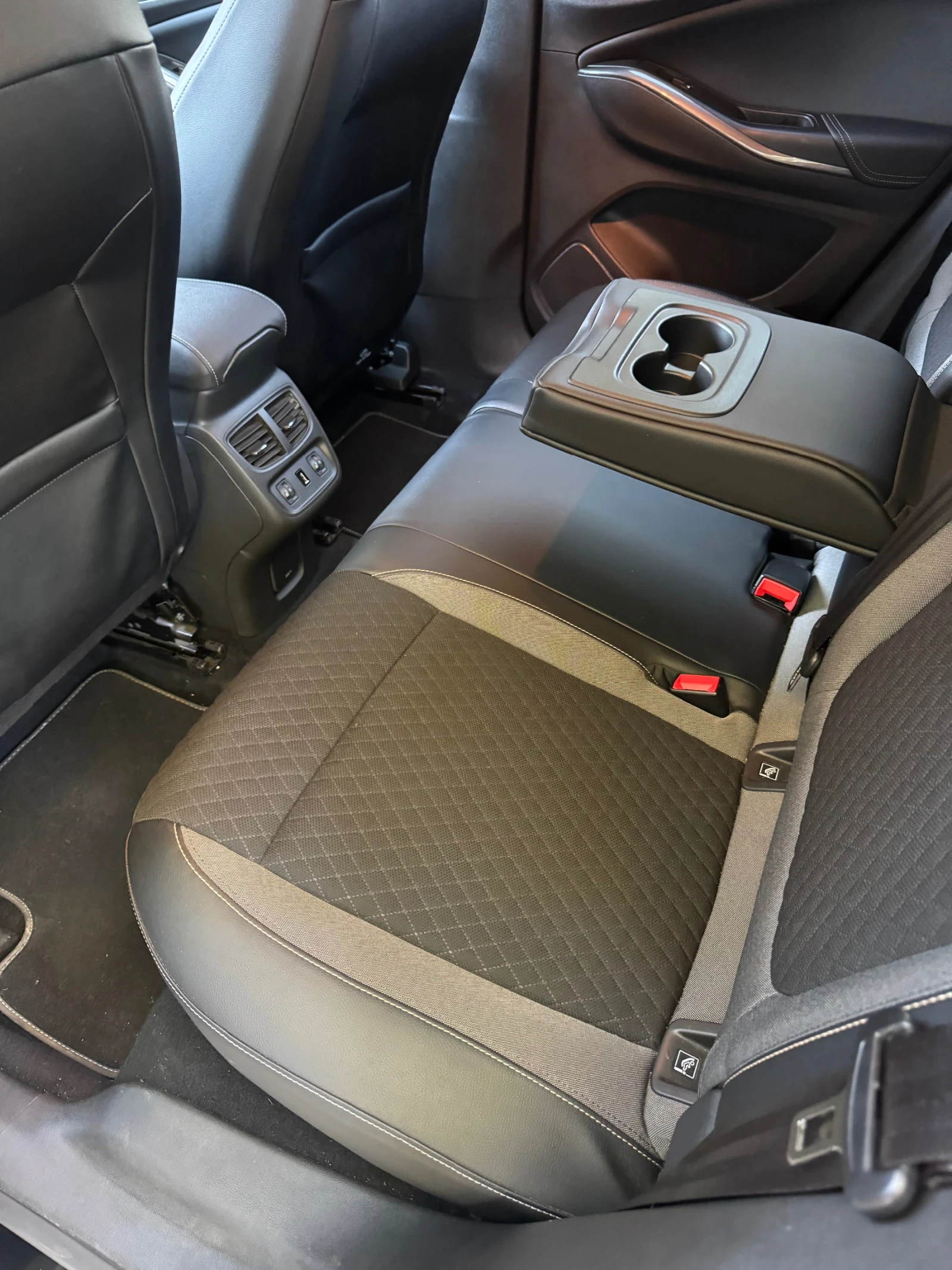 Opel Grandland X, снимка 10 - Автомобили и джипове - 56697110