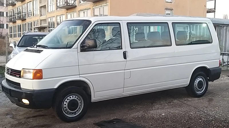 VW Transporter 2.5TDI Klima 8+ 1 места , снимка 1 - Бусове и автобуси - 48396228