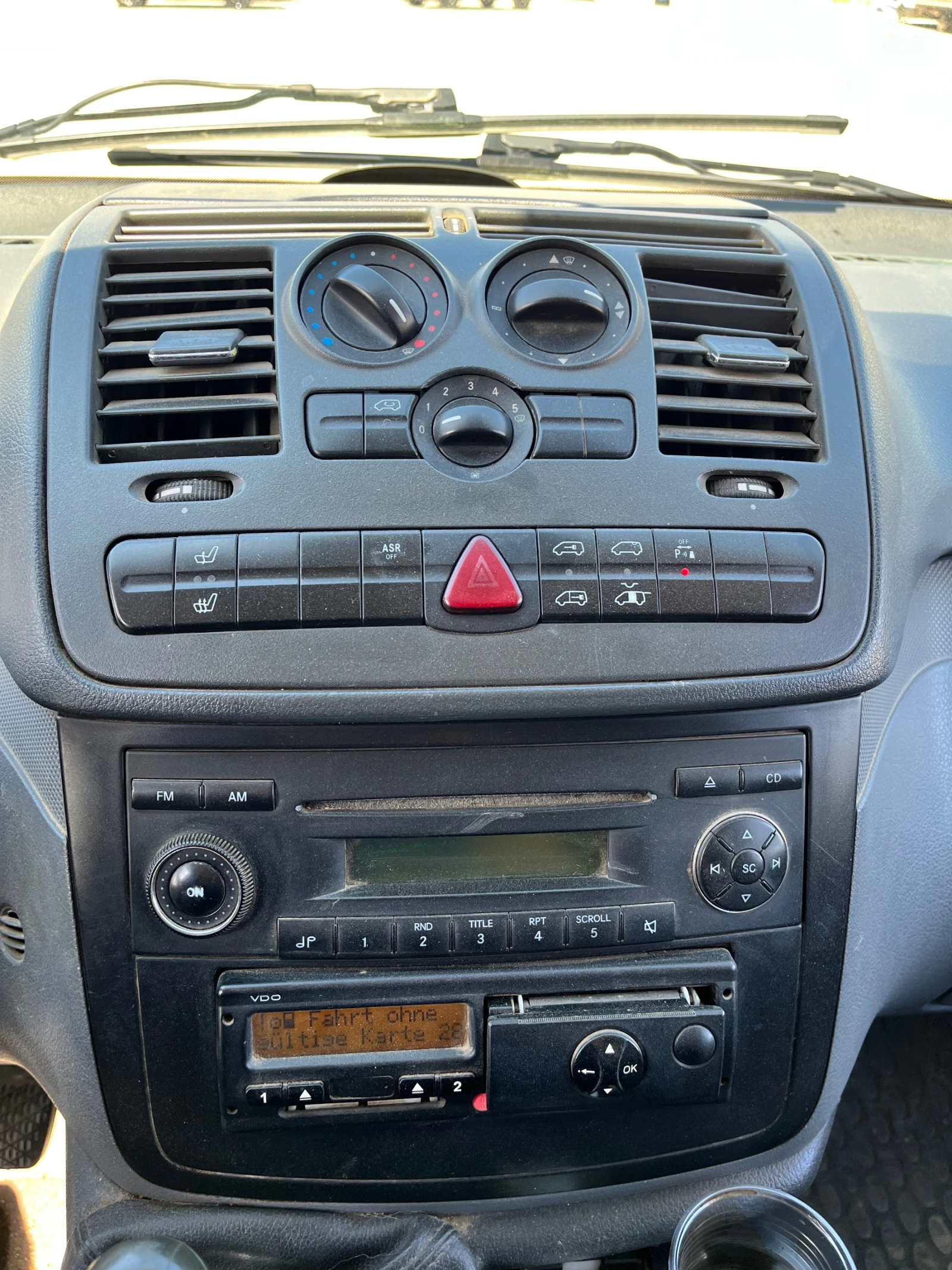 Mercedes-Benz Vito 220CDI трансформатор на 220v, снимка 9 - Бусове и автобуси - 54676100