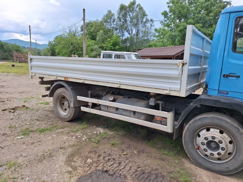 Mercedes-Benz 1217 Самосвал три странен, снимка 2 - Камиони - 52411803