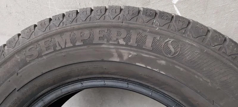 Гуми Зимни 205/75R16, снимка 4 - Гуми и джанти - 30949175