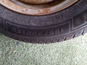 VW Multivan 2.4D, снимка 12