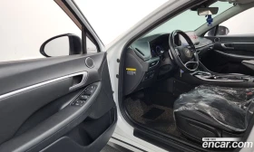 Hyundai Sonata 2.0 Smart, снимка 10
