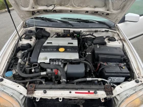 Volvo S40 2.0i (150кс) газ-бензин , снимка 13