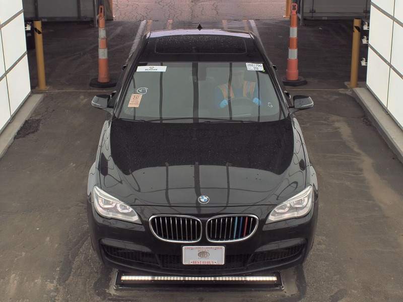 BMW 750 xDrive/FULL, снимка 2 - Автомобили и джипове - 46443919