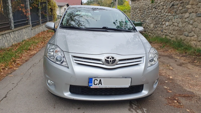 Toyota Auris, снимка 1 - Автомобили и джипове - 47756617