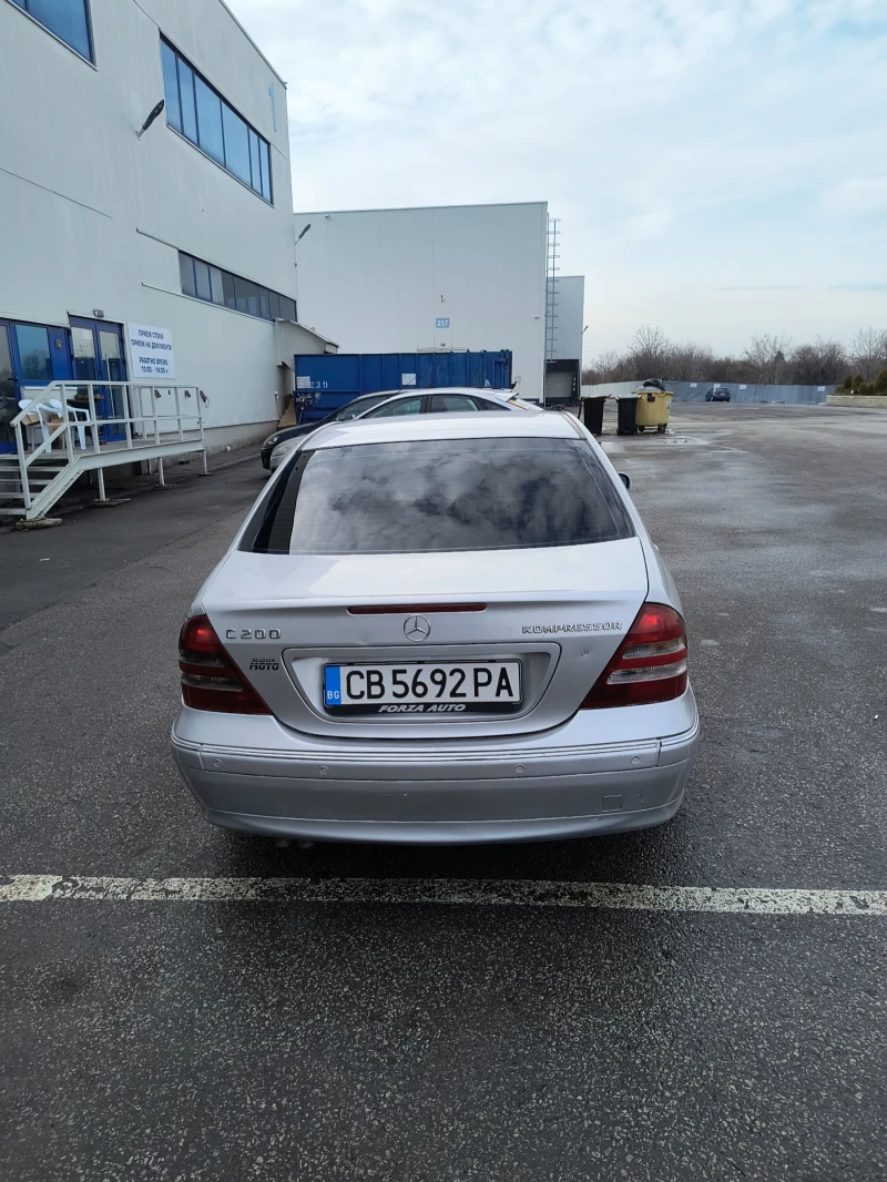 Mercedes-Benz C 200, снимка 4 - Автомобили и джипове - 49135260