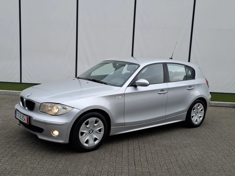 BMW 118 2.0D(122кс)* * 6-СКОРОСТИ* * * НОВ ВНОС* * * , снимка 4 - Автомобили и джипове - 49323345