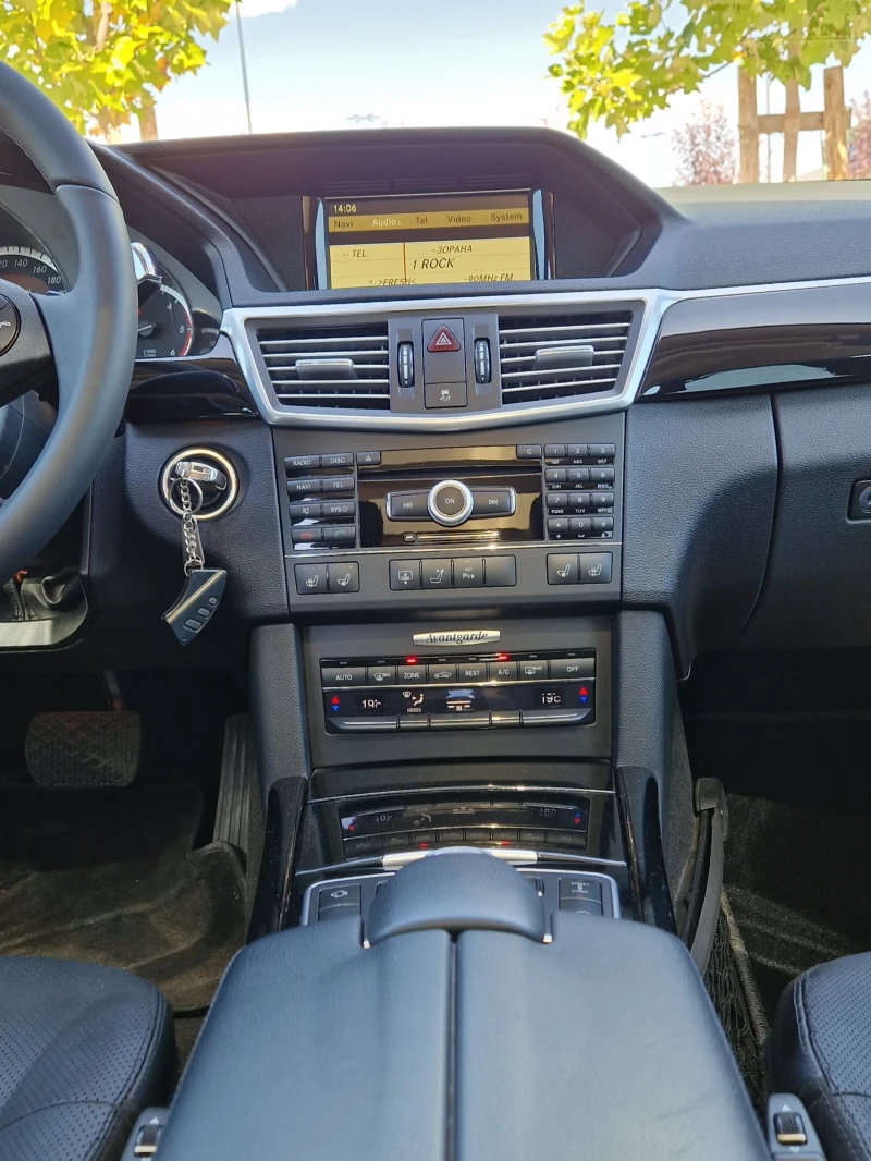 Mercedes-Benz E 350 3.5CDI, снимка 8 - Автомобили и джипове - 52245848