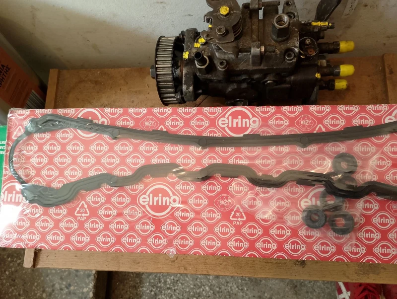 VW Multivan 2.4D, снимка 2 - Автомобили и джипове - 52135452