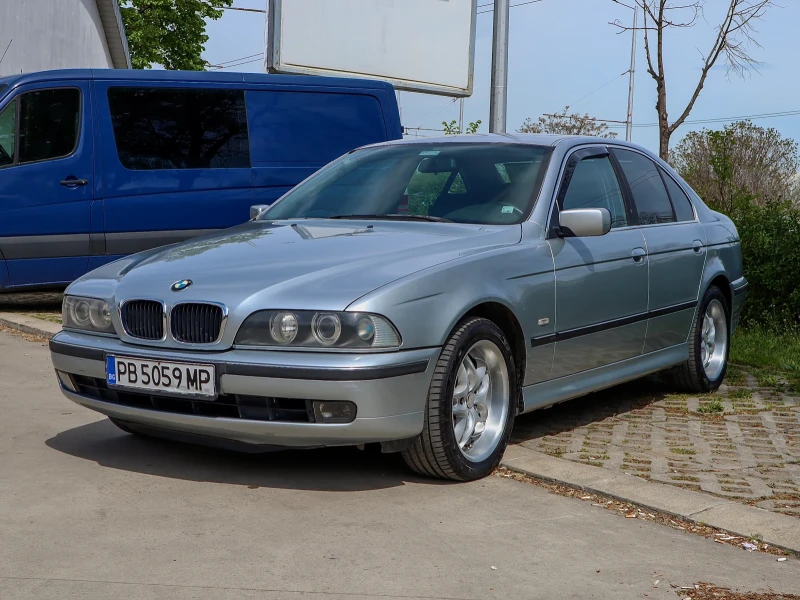 BMW 520, снимка 3 - Автомобили и джипове - 52283288