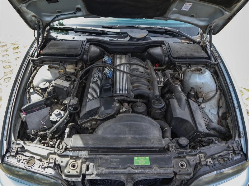BMW 520, снимка 10 - Автомобили и джипове - 52283288