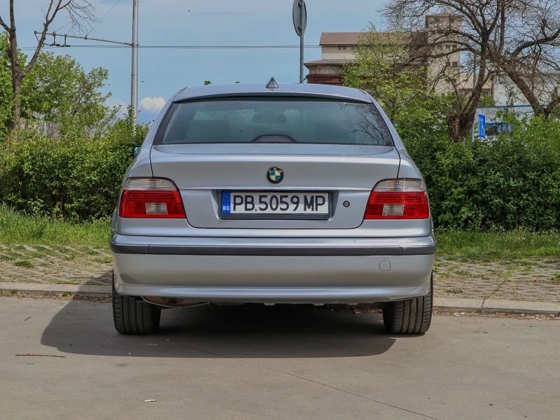 BMW 520, снимка 7 - Автомобили и джипове - 52283288
