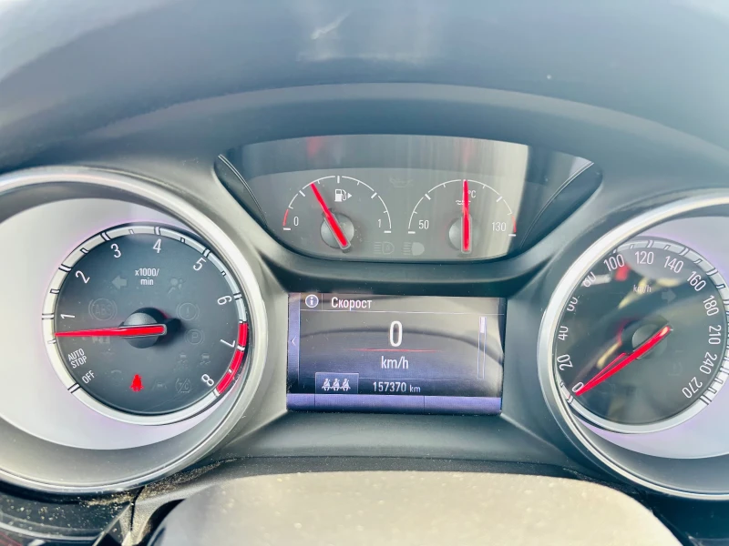 Opel Astra 1.4T-125ks., снимка 16 - Автомобили и джипове - 52554896