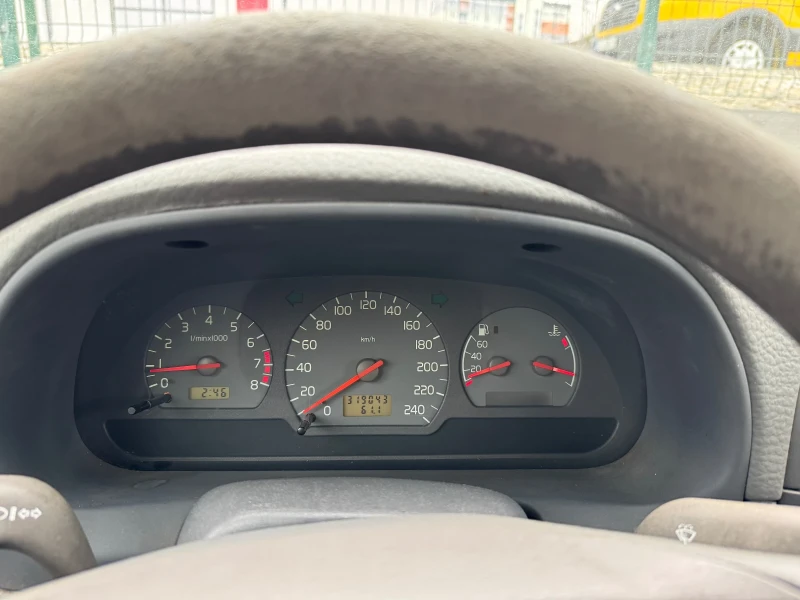 Volvo S40 2.0i (150кс) газ-бензин , снимка 14 - Автомобили и джипове - 52877912