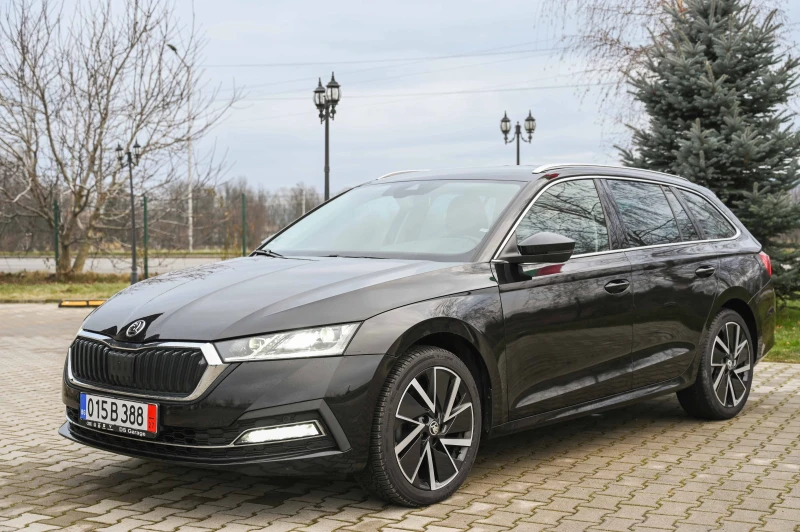 Skoda Octavia 2.0TDI* FirstEdition* КАМЕРА* MATRIX* ACC* Keyless, снимка 2 - Автомобили и джипове - 53153247
