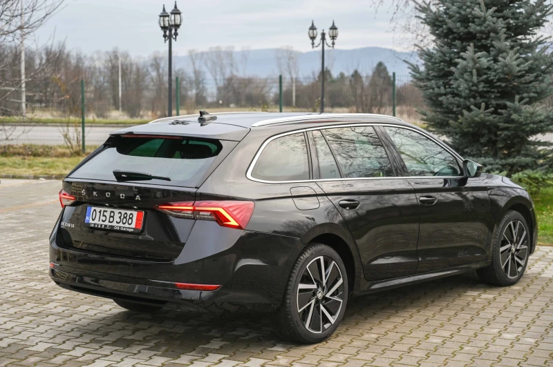 Skoda Octavia 2.0TDI* FirstEdition* КАМЕРА* MATRIX* ACC* Keyless, снимка 4 - Автомобили и джипове - 53153247