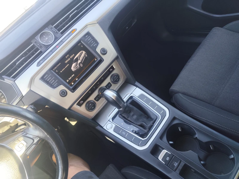 VW Passat 2.0  DSG 150 к.с, снимка 9 - Автомобили и джипове - 53301852