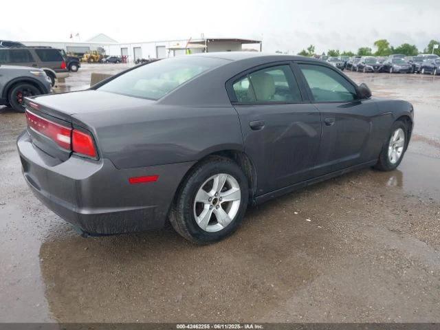 Dodge Charger SE 3.6L V6 * Kрайна цена* Oпция за ГАЗ*  - изображение 4