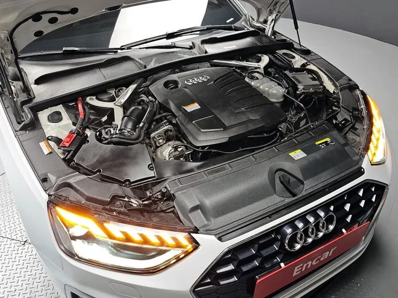 Audi A4 2.0 TDI, снимка 6 - Автомобили и джипове - 54144109