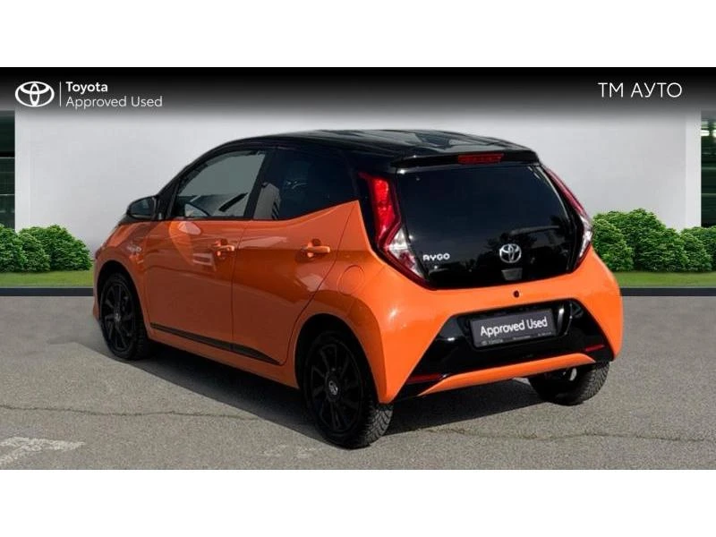 Toyota Aygo 1.0P MT X-CITE, снимка 2 - Автомобили и джипове - 54619252