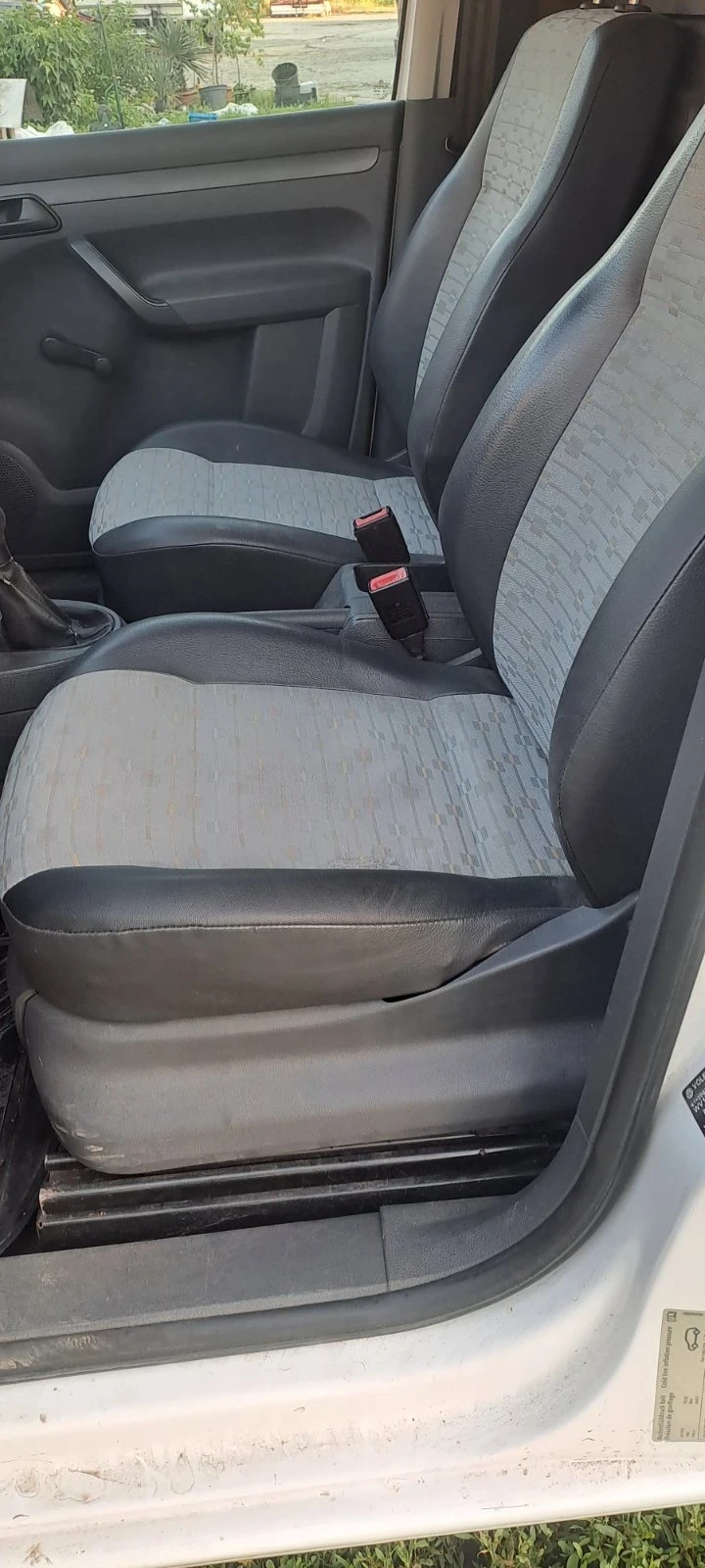 VW Caddy 1.6TDI Euro 5, снимка 6 - Автомобили и джипове - 54901216