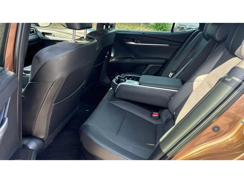 Toyota Camry 2.5HSD LUXURY, снимка 11 - Автомобили и джипове - 55948133