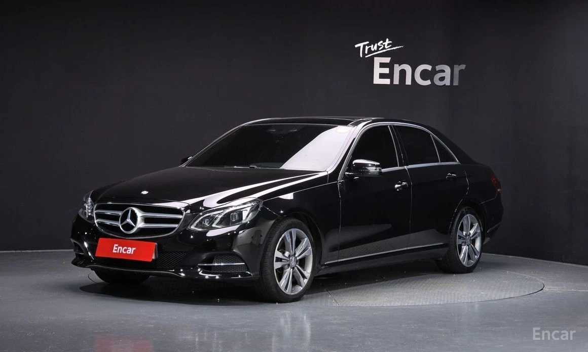 Mercedes-Benz E 300, снимка 1