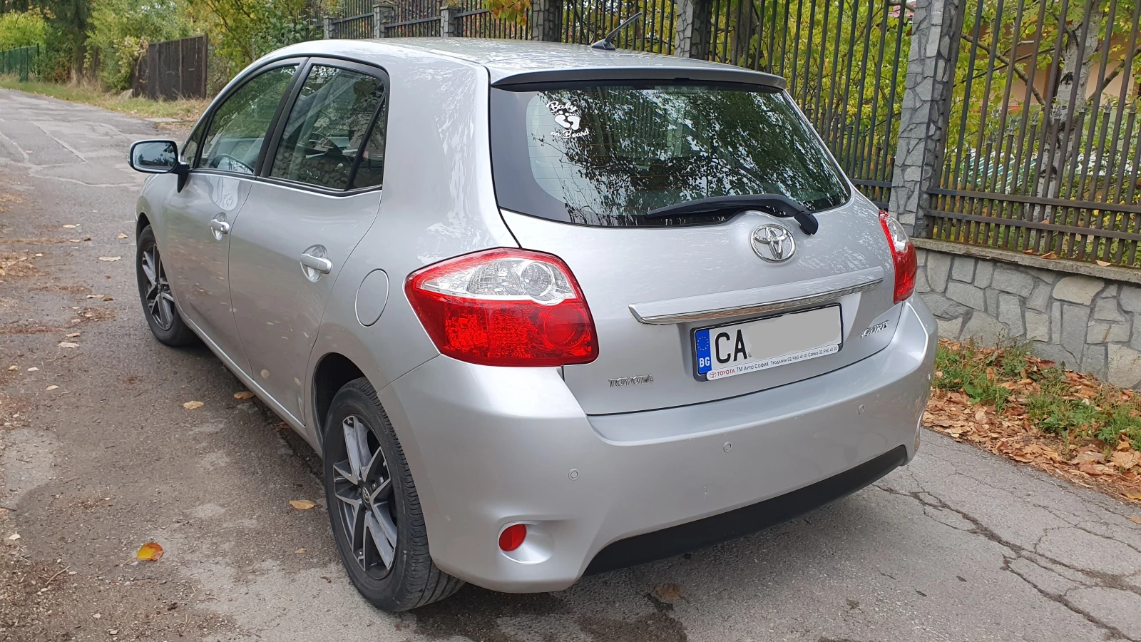 Toyota Auris  - изображение 5